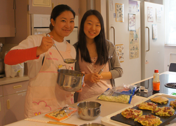 Wakana Hirata (Left)